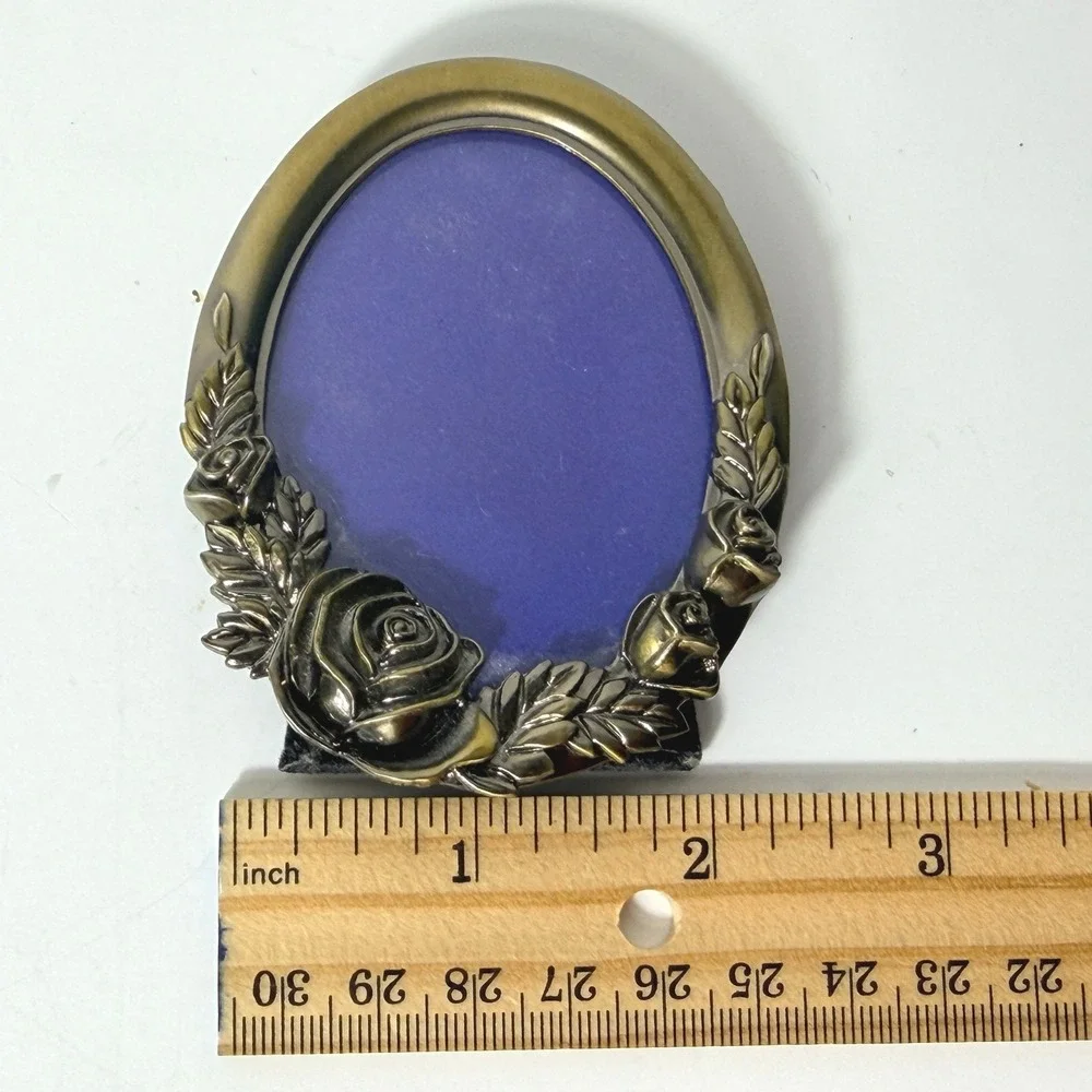 N/A ornate oval